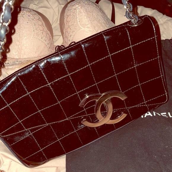 *RARE* Black SquareStitch Patent Leather Chanel - Picture 1 of 8